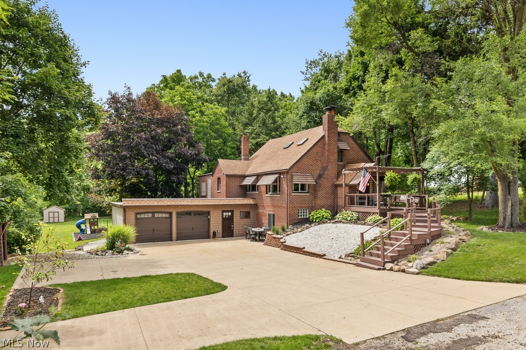 1942 Edwards Drive Akron OH 44306
