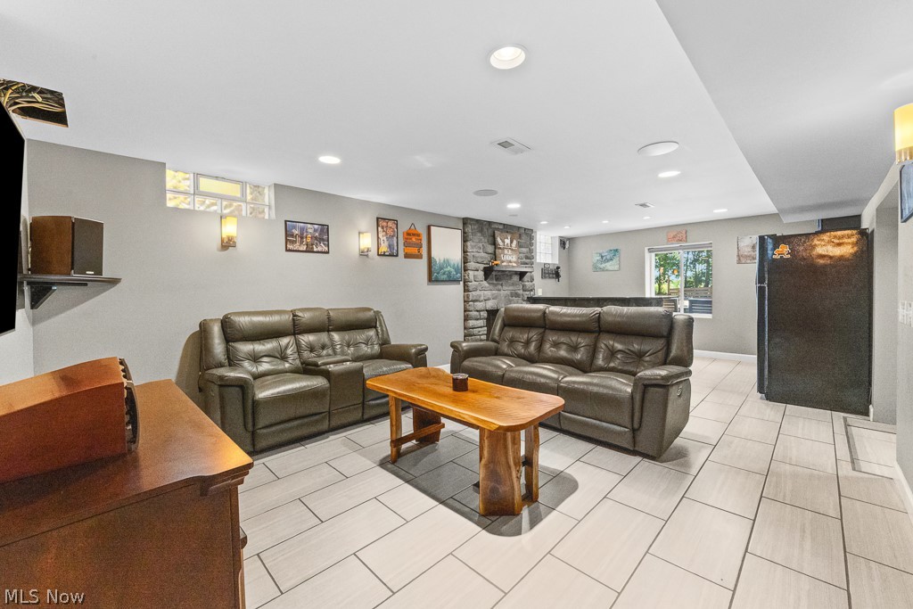 1942 Edwards Drive Akron OH 44306