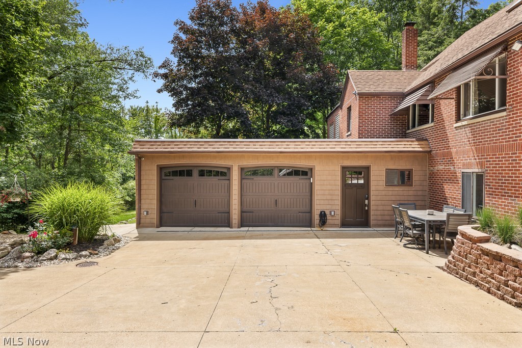 1942 Edwards Drive Akron OH 44306
