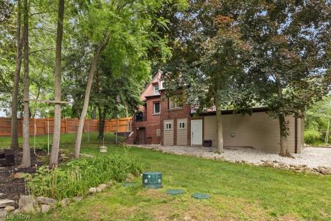1942 Edwards Drive Akron OH 44306