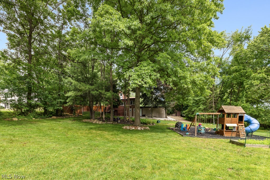 1942 Edwards Drive Akron OH 44306