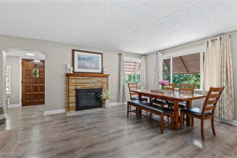 1942 Edwards Drive Akron OH 44306