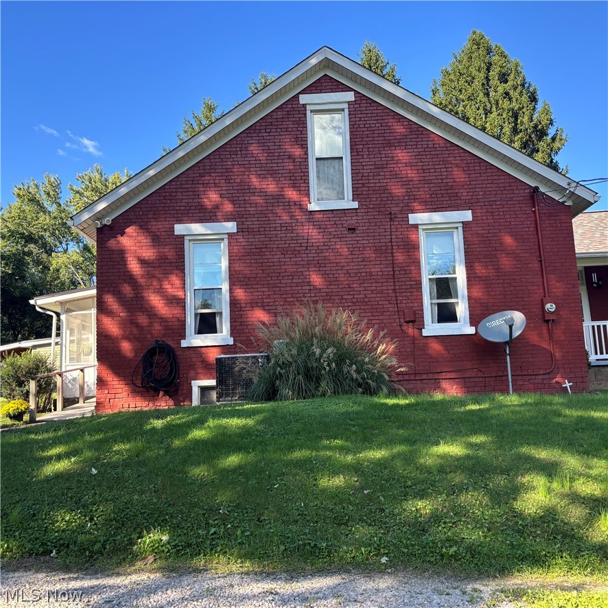 1371 Mitchell Avenue Zanesville OH 43701