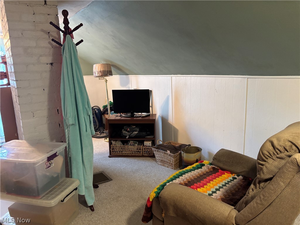 1371 Mitchell Avenue Zanesville OH 43701