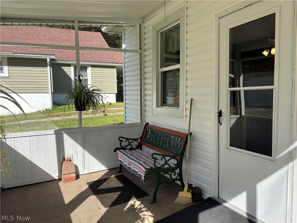 1371 Mitchell Avenue Zanesville OH 43701