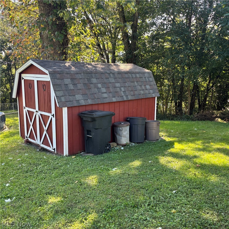 1371 Mitchell Avenue Zanesville OH 43701