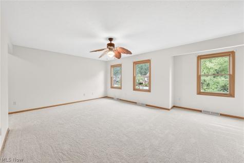 5532 Quail Run North Olmsted OH 44070