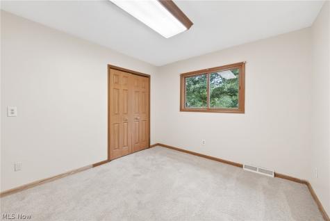 5532 Quail Run North Olmsted OH 44070
