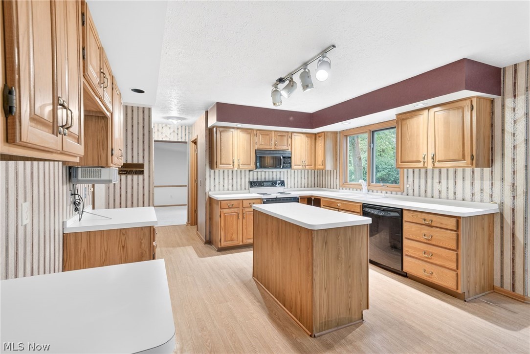 5532 Quail Run North Olmsted OH 44070