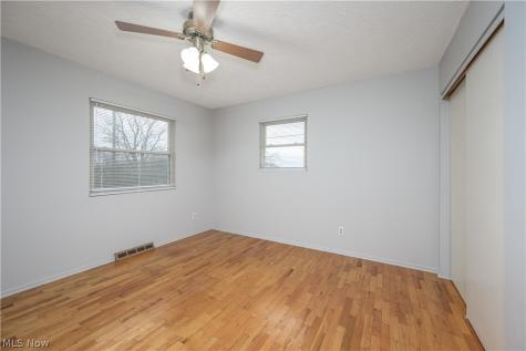 6860 Beridge Street Louisville OH 44641