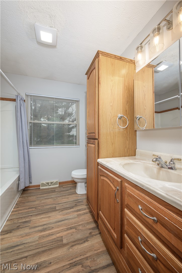 6860 Beridge Street Louisville OH 44641