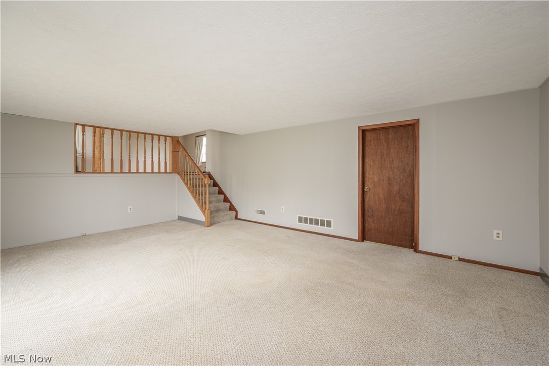 6860 Beridge Street Louisville OH 44641