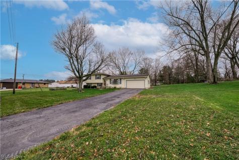 6860 Beridge Street Louisville OH 44641