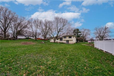 6860 Beridge Street Louisville OH 44641