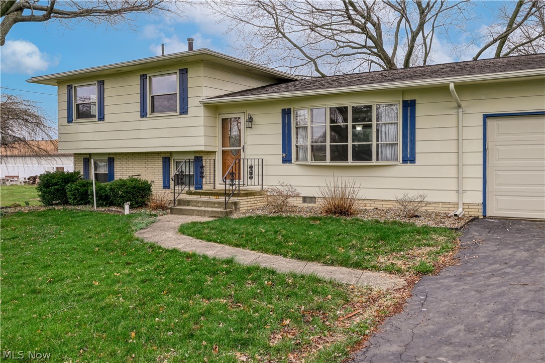 6860 Beridge Street Louisville OH 44641