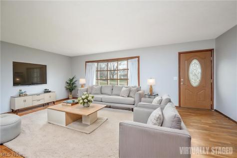 6860 Beridge Street Louisville OH 44641