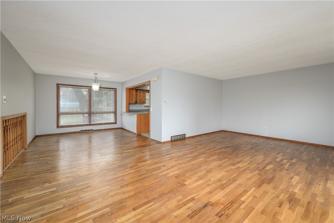 6860 Beridge Street Louisville OH 44641