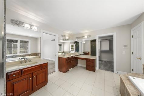 875 Cascades Drive Aurora OH 44202
