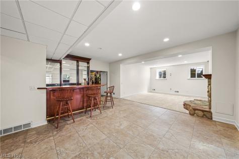 875 Cascades Drive Aurora OH 44202