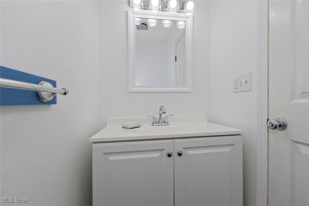 16860 Snyder Road Chagrin Falls OH 44023
