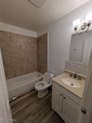147 Morgan Avenue Elyria OH 44035