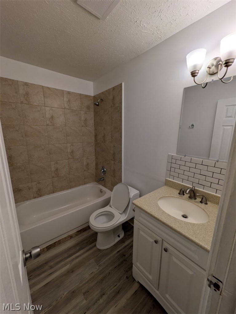 147 Morgan Avenue Elyria OH 44035