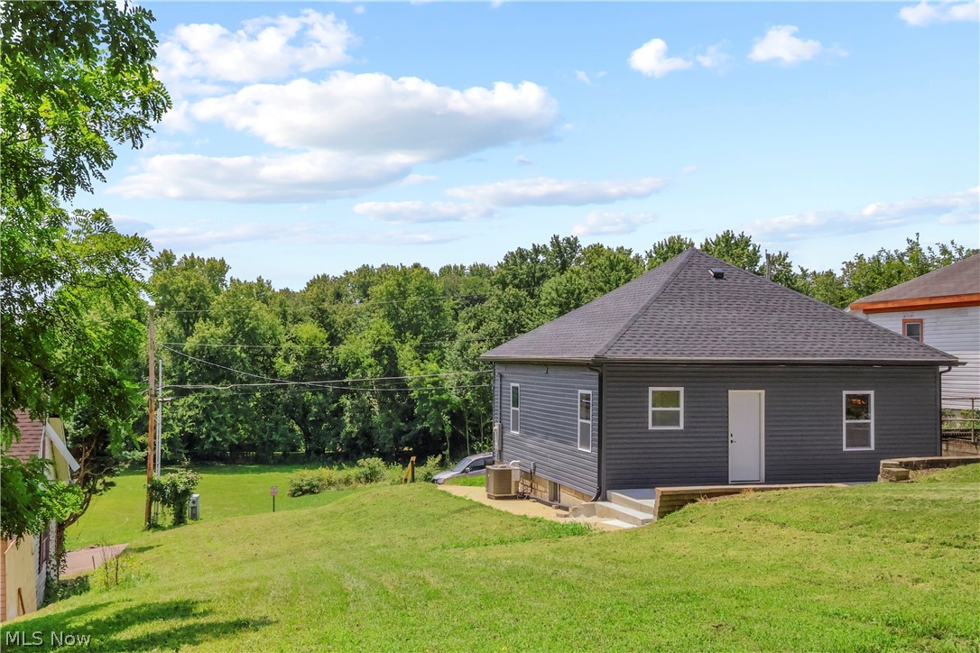 1235 Swingle Street Zanesville OH 43701