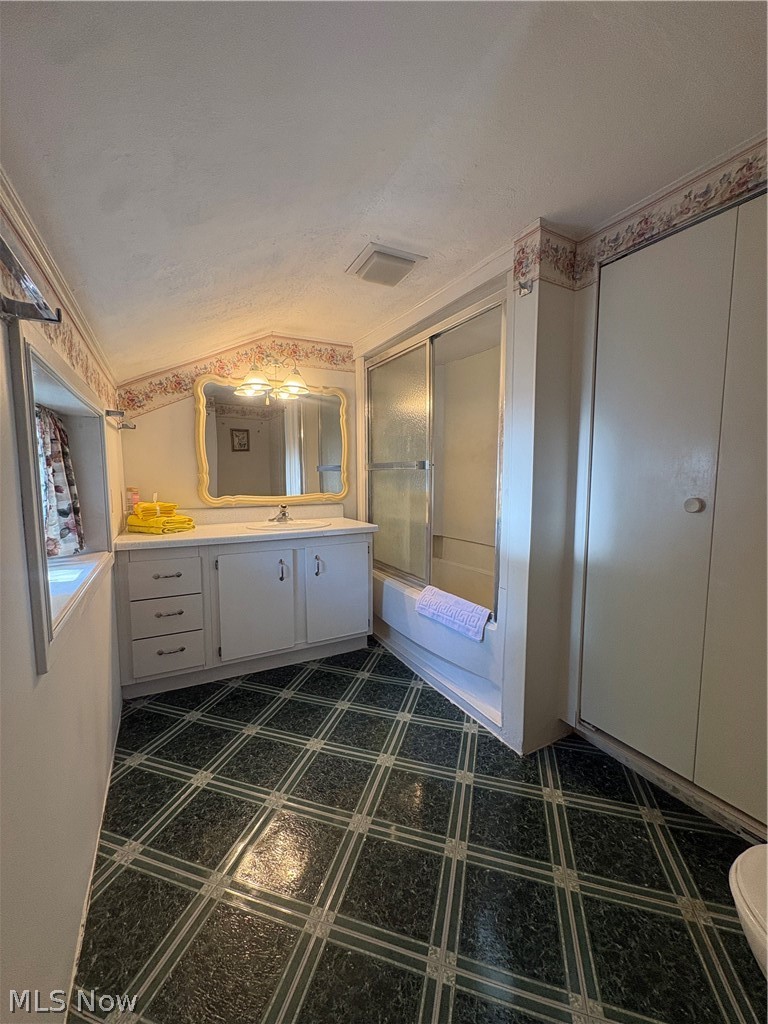 2848 Liberty Street Rock Creek OH 44084