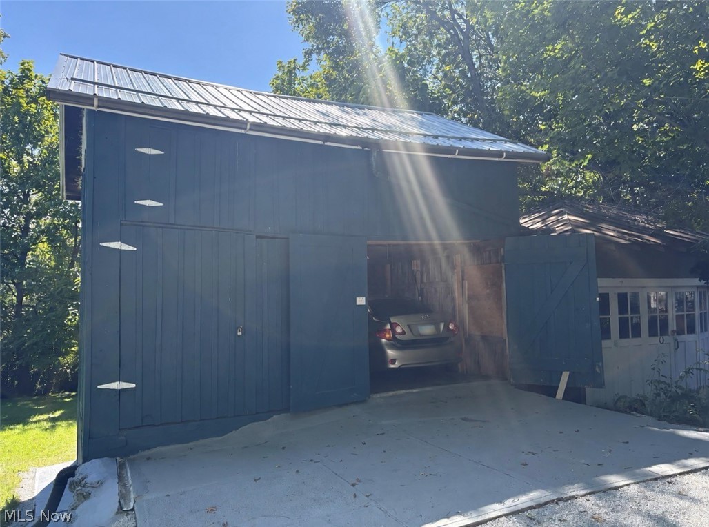 2848 Liberty Street Rock Creek OH 44084