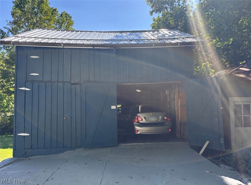 2848 Liberty Street Rock Creek OH 44084