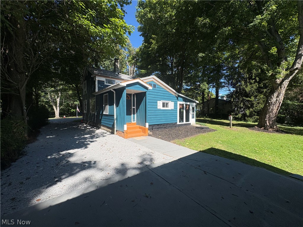 2848 Liberty Street Rock Creek OH 44084