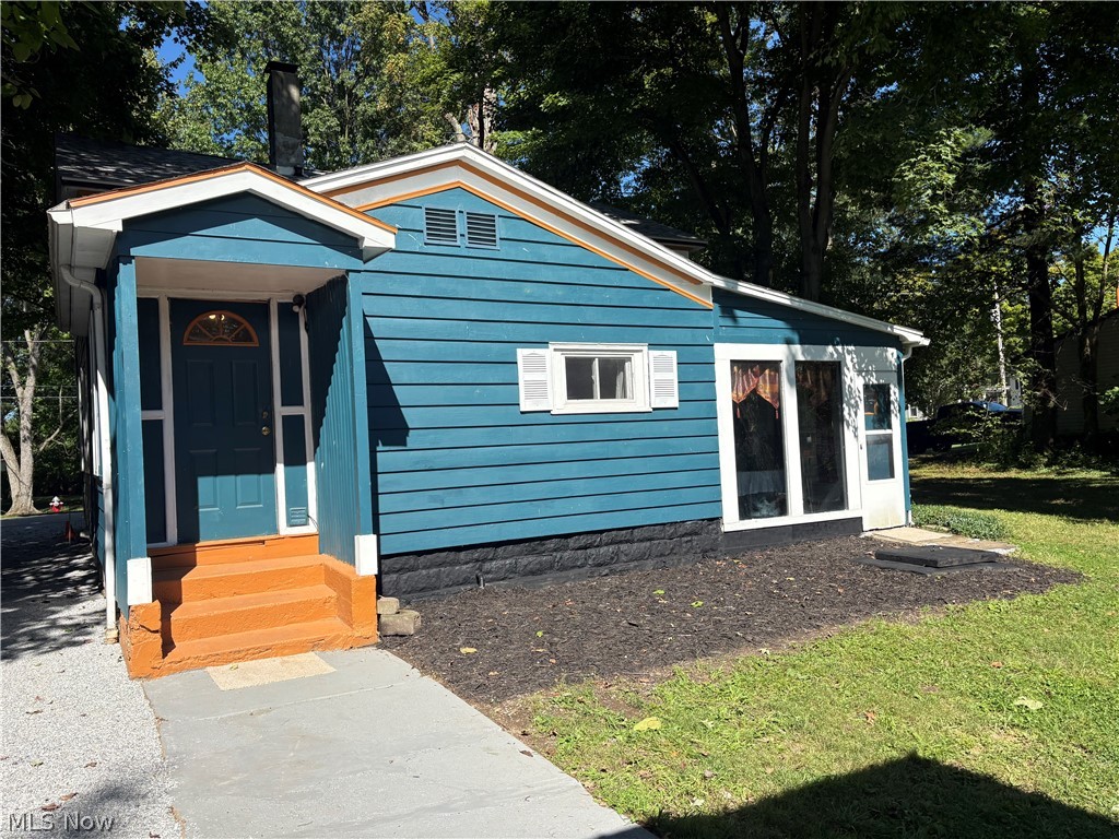 2848 Liberty Street Rock Creek OH 44084