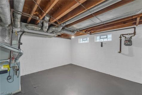 311 E 262nd Street Euclid OH 44132