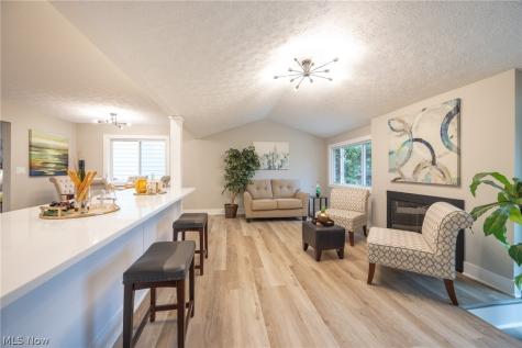 399 Ridgewood Drive Eastlake OH 44095