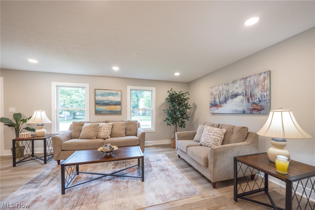 399 Ridgewood Drive Eastlake OH 44095