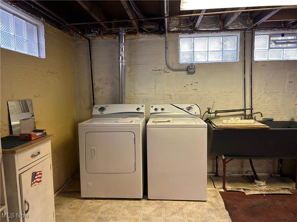 163 Tudor Avenue Akron OH 44312