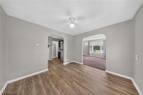 378 Hillwood Drive Akron OH 44320
