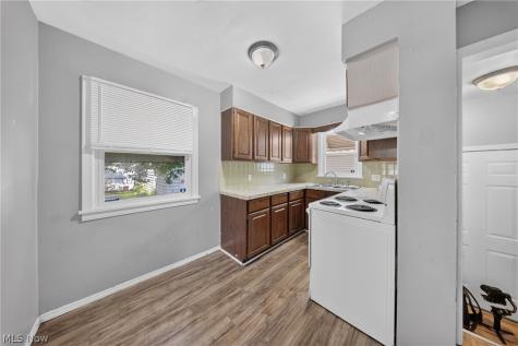 378 Hillwood Drive Akron OH 44320