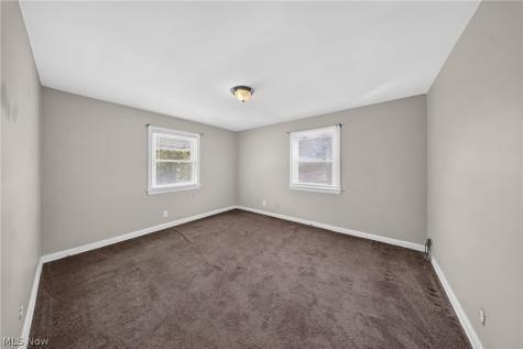378 Hillwood Drive Akron OH 44320