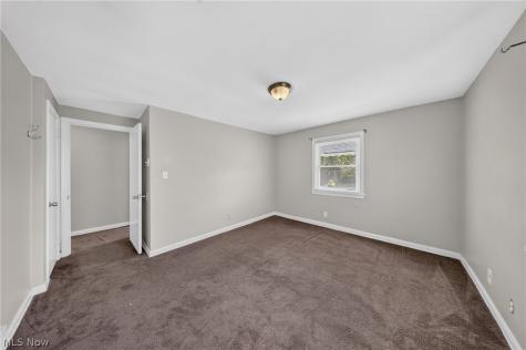 378 Hillwood Drive Akron OH 44320
