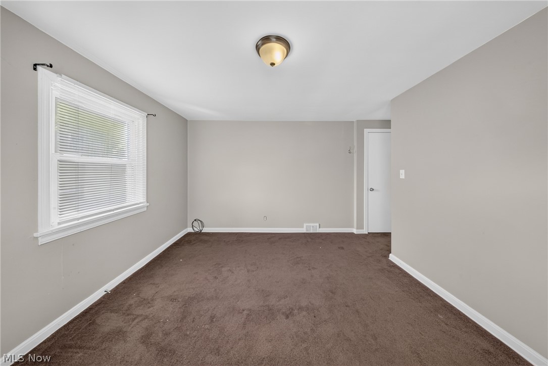378 Hillwood Drive Akron OH 44320