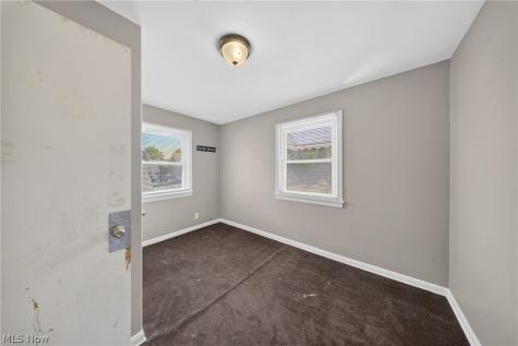 378 Hillwood Drive Akron OH 44320