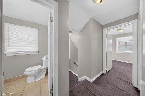 378 Hillwood Drive Akron OH 44320