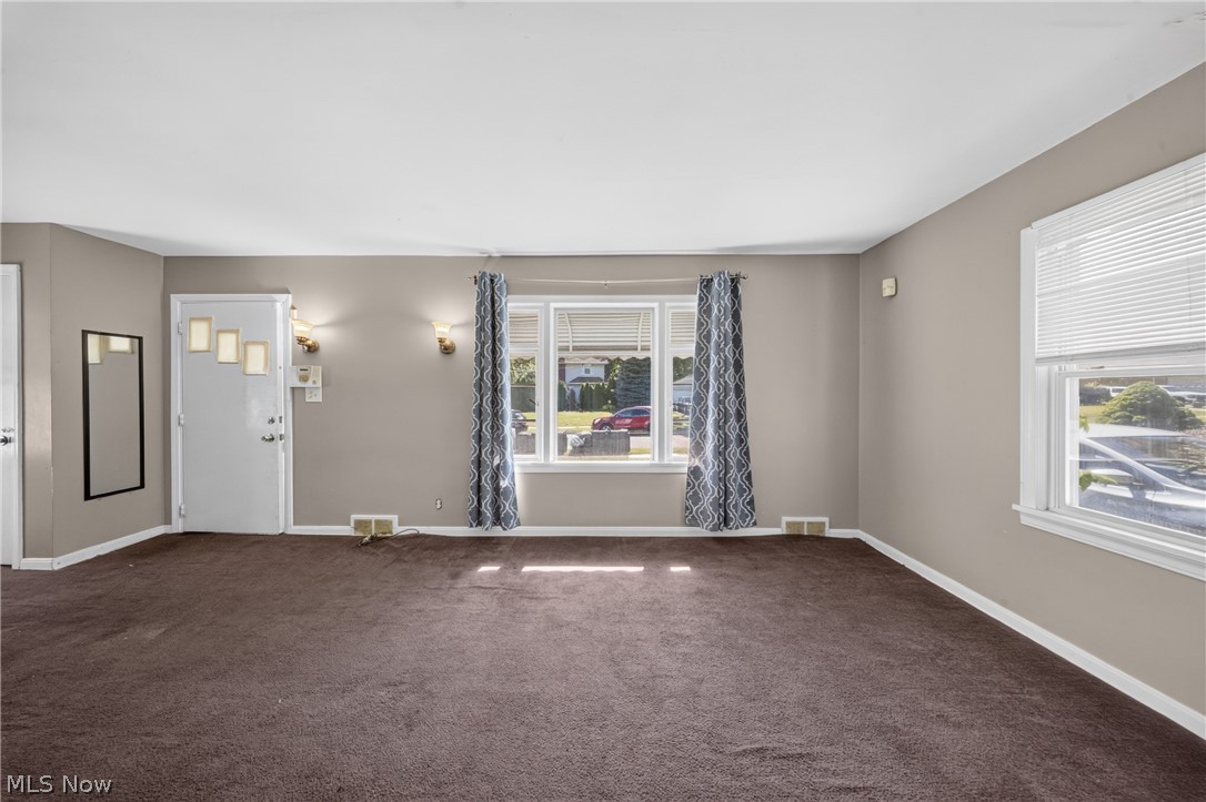 378 Hillwood Drive Akron OH 44320