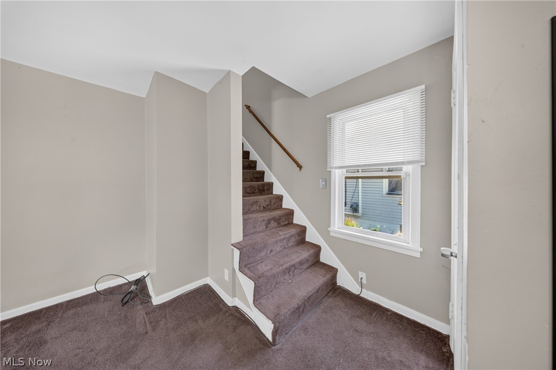 378 Hillwood Drive Akron OH 44320
