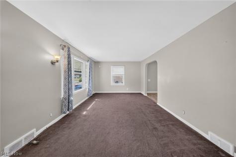 378 Hillwood Drive Akron OH 44320
