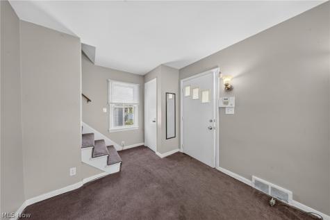 378 Hillwood Drive Akron OH 44320