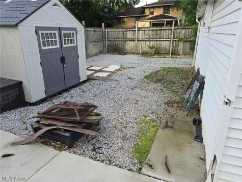 1853 Evergreen Avenue Akron OH 44301
