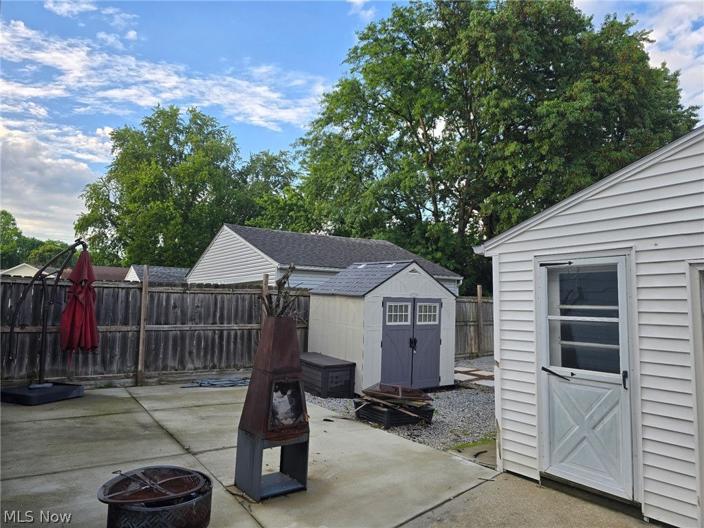 1853 Evergreen Avenue Akron OH 44301
