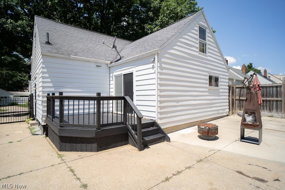1853 Evergreen Avenue Akron OH 44301